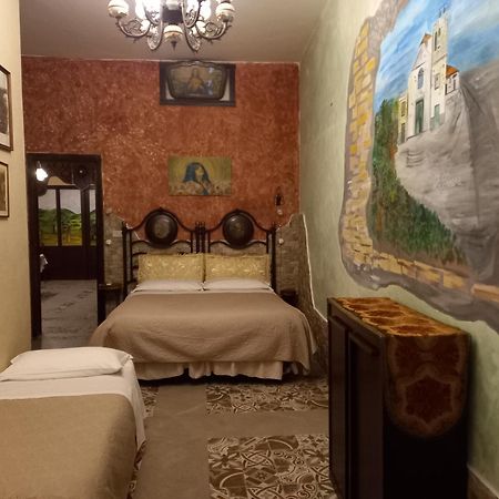 Sicilia In Miniatura "L'Atelier Dell'Etna" Bed & Breakfast Zafferana Etnea Luaran gambar