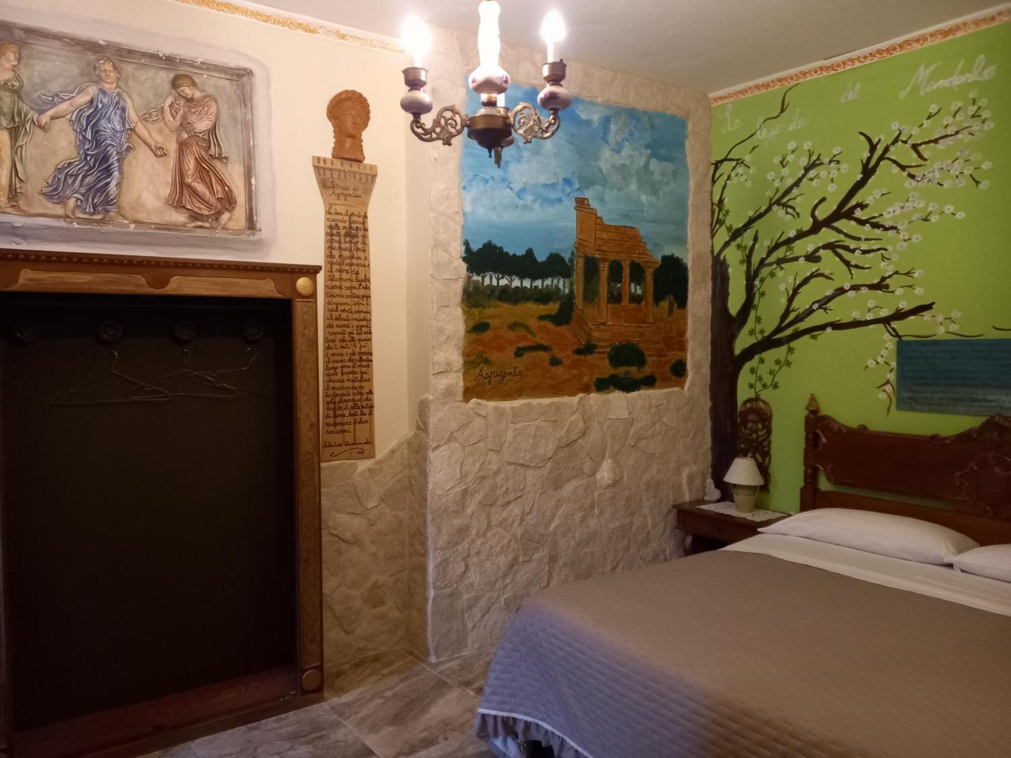 Sicilia In Miniatura "L'Atelier Dell'Etna" Bed & Breakfast Zafferana Etnea Bilik gambar