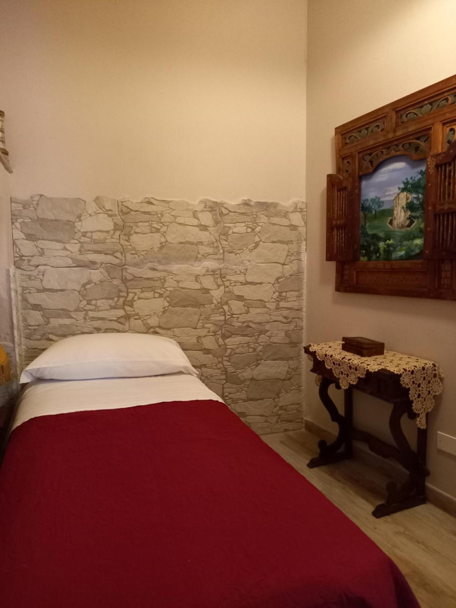 Sicilia In Miniatura "L'Atelier Dell'Etna" Bed & Breakfast Zafferana Etnea Bilik gambar